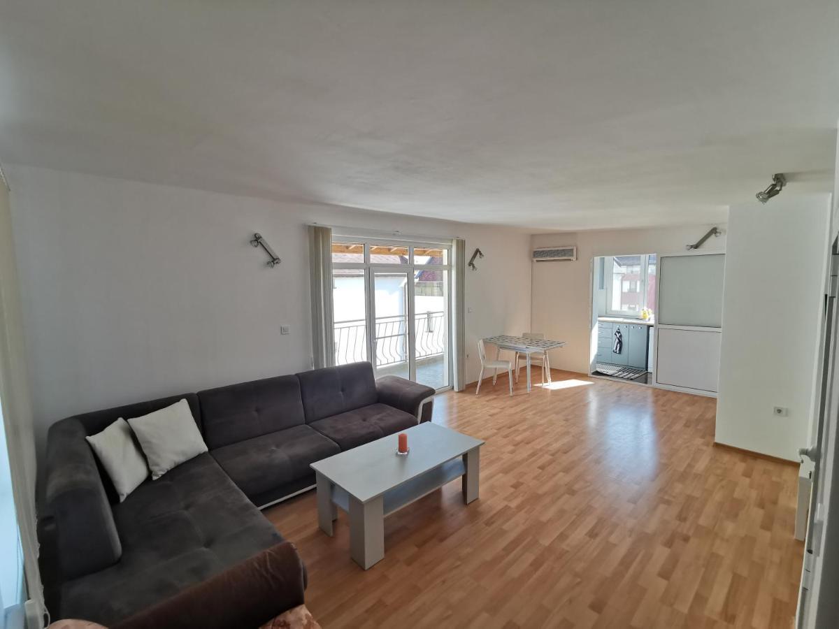 4Th Floor Apartment Burgas Bagian luar foto