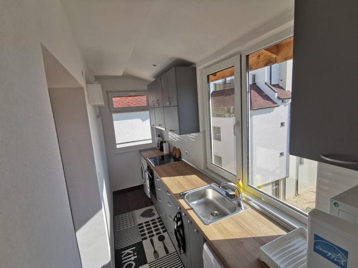 4Th Floor Apartment Burgas Bagian luar foto