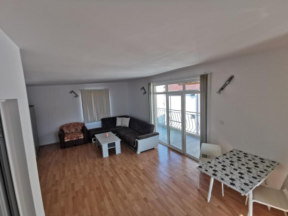 4Th Floor Apartment Burgas Bagian luar foto
