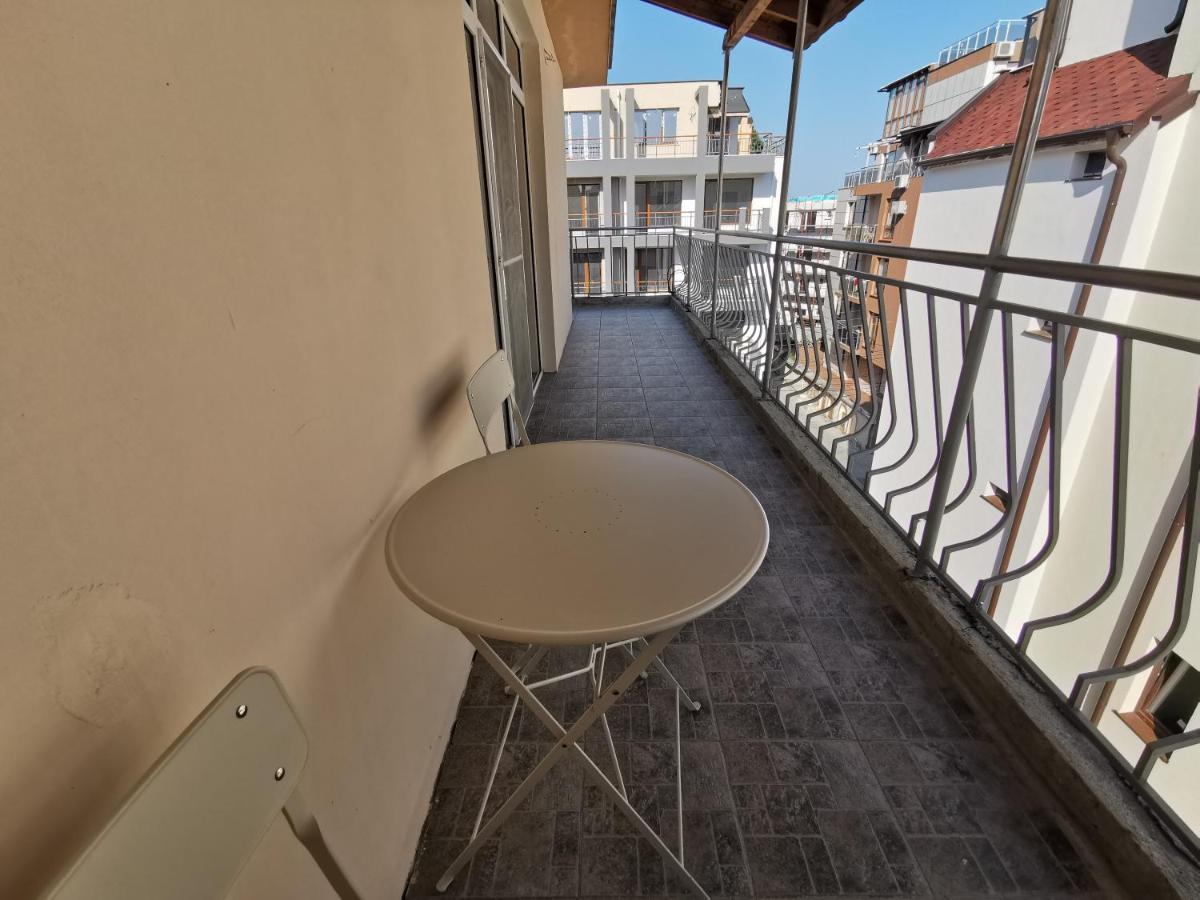 4Th Floor Apartment Burgas Bagian luar foto